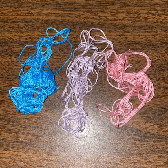 Bracelet Thread - Picture 2 of 2